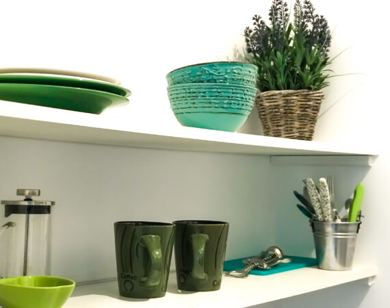 Snack Room with all necessary Kitchenware.