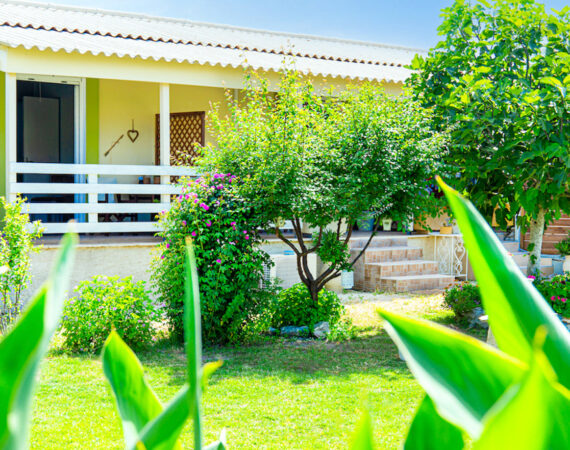 CORAL room has a private terrace with a view of the garden.